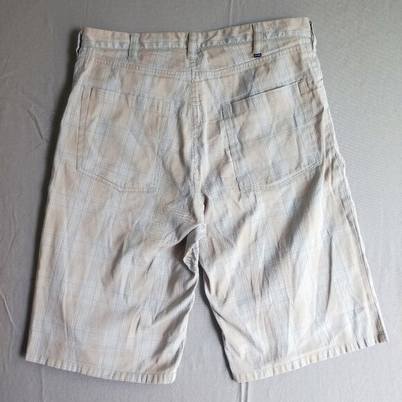 Analog skater shorts men's size 34 cream with light blue plaid pattern - Picture 3 of 14